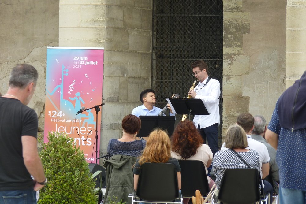 © JEUNES TALENTS