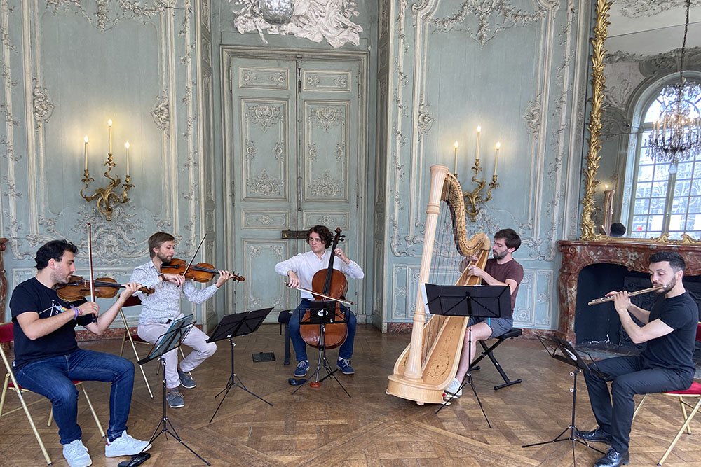 © JEUNES TALENTS