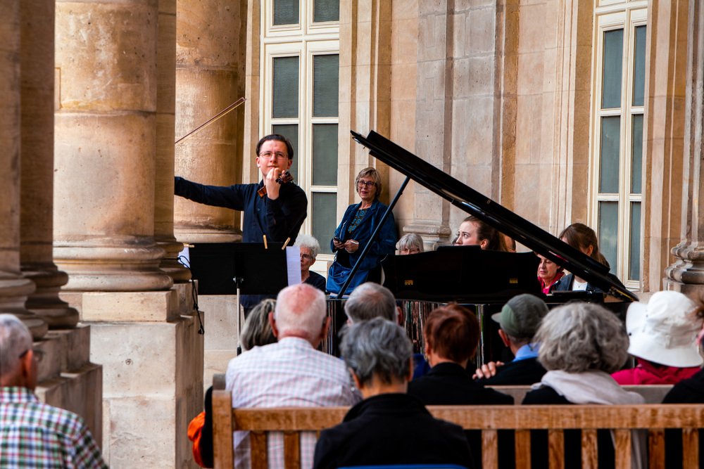 © JEUNES TALENTS